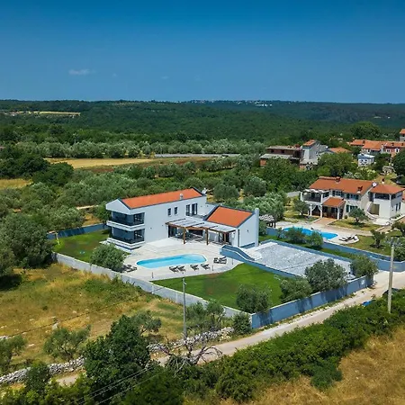 Nyaraló Posidonia *