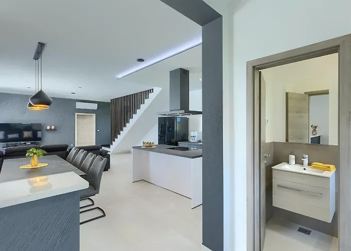 Posidonia Feriehus Pula