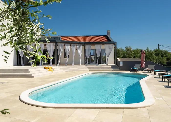 Posidonia Feriehus *