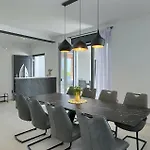 Posidonia בית נופש *