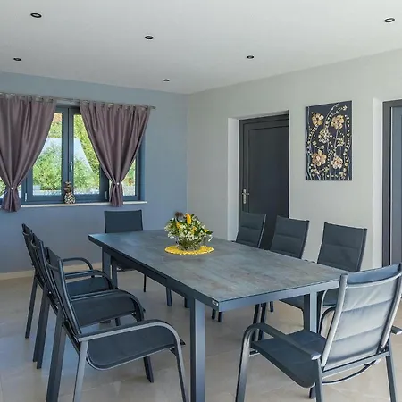 Holiday home Posidonia Pula