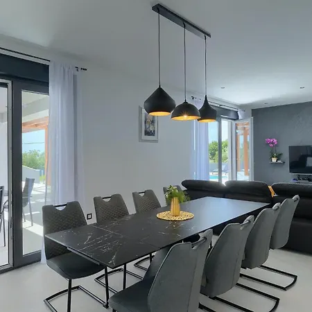 Holiday home Posidonia Pula